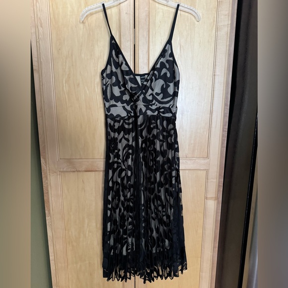 SHEIN Dresses & Skirts - SHEIN Black and Cream Lace Overlay Dress